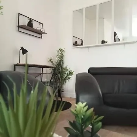 Agreable Maison De Ville, Au Calme *